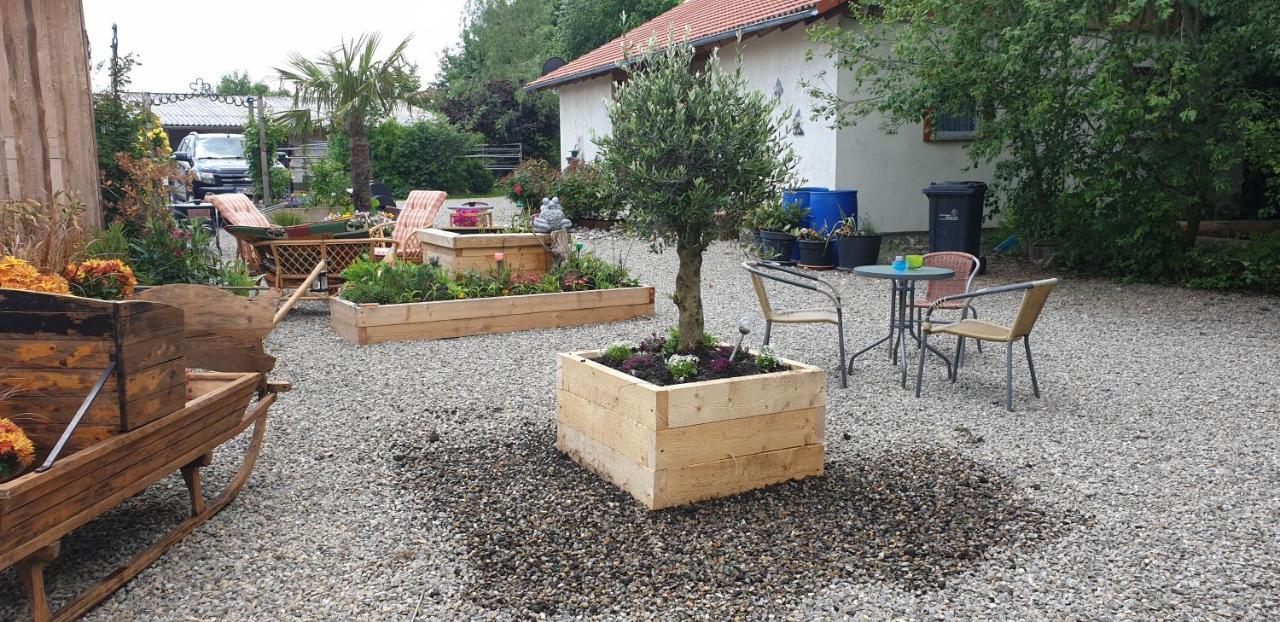 Chrom Ranch Reiterhof Panzió Memmingen Kültér fotó
